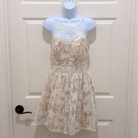 B Darlin | Dresses | B Darlin White Lace And Nude Sleeveless High Neck Dress | Poshmark B Darlin | Dresses | B Darlin White Lace And Nude Sleeveless High Neck Dress | Poshmark